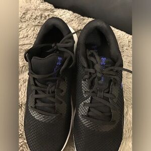 Under Armour Men's Black and Blue Athletic Shoes
